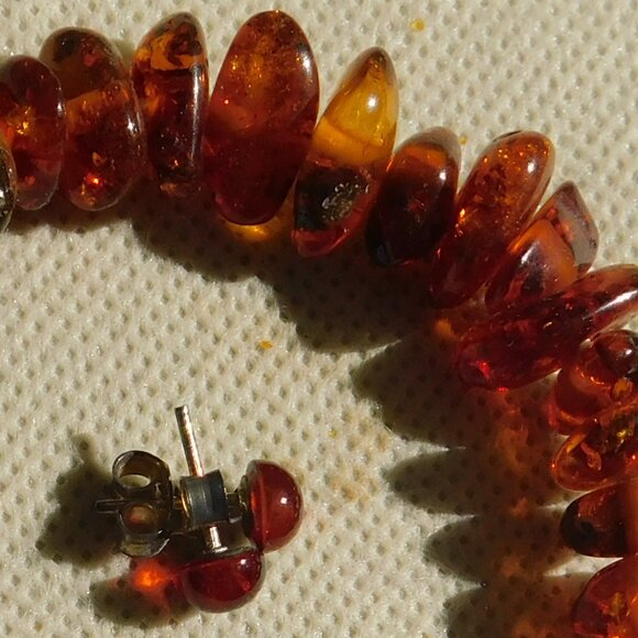 Genuine Baltic Amber Bracelet & Earrings Set - Picture 3 of 3